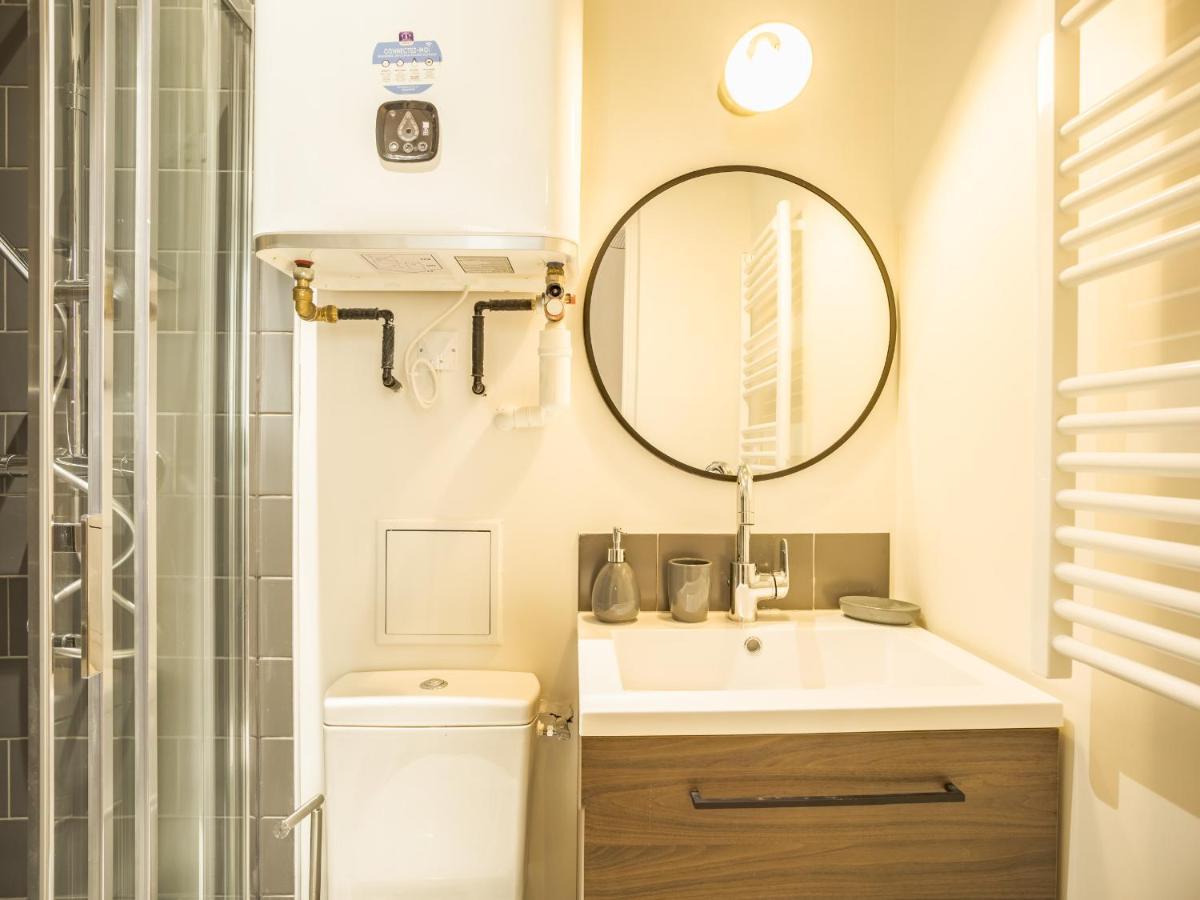 Ateliers Begand Studio 3 - Proximite Gare - Parking Offert Apartment Troyes Exterior photo