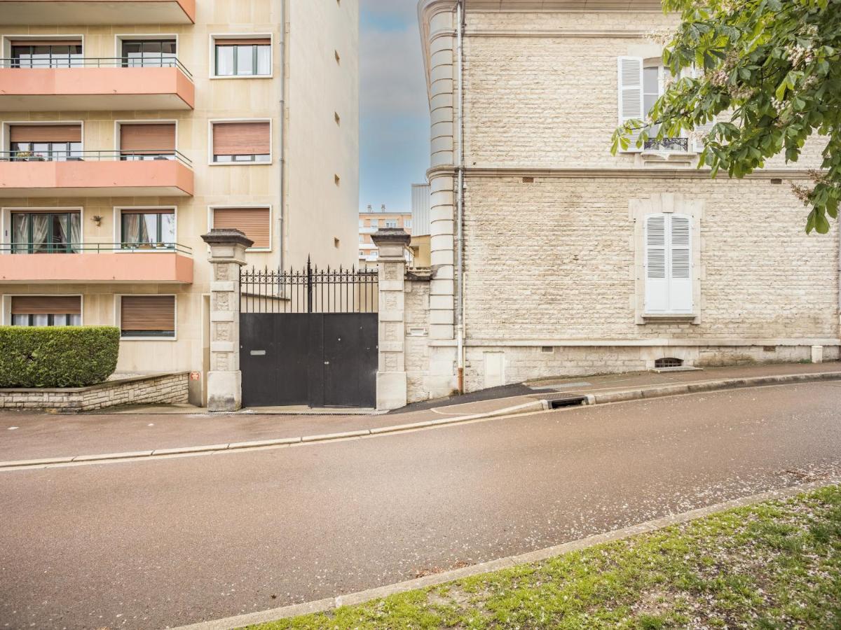 Ateliers Begand Studio 3 - Proximite Gare - Parking Offert Apartment Troyes Exterior photo
